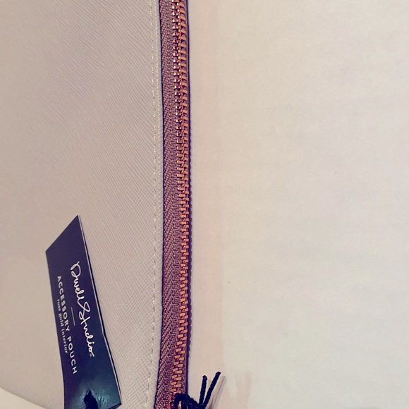 NWT! Dwell Studio Accessories Pouch Gray with Rose Gold Zipper and Trim - Picture 4 of 4